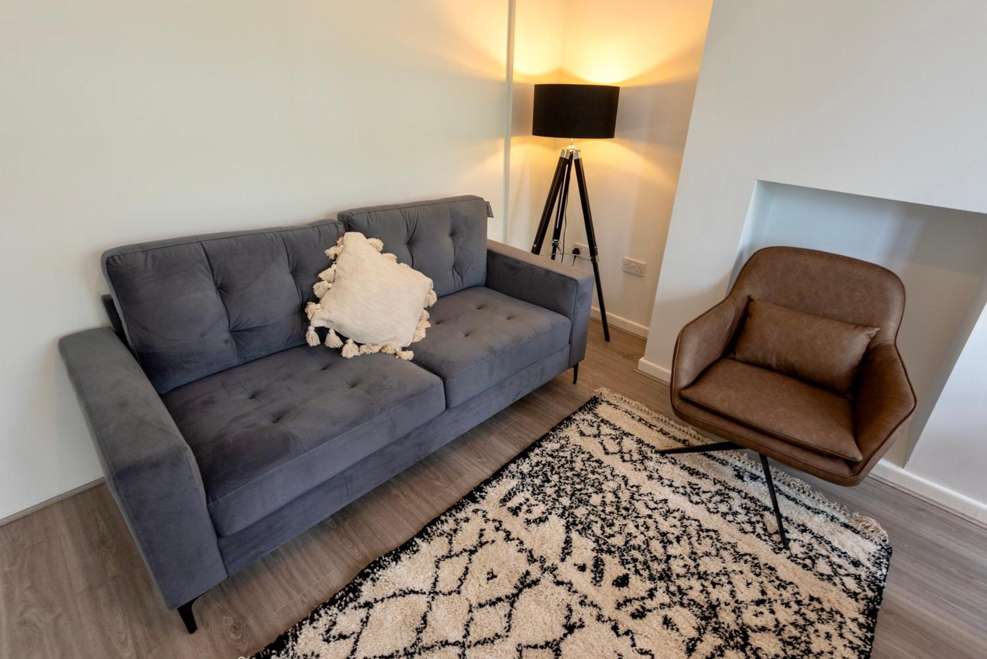 Double Room In Refurbished 5 Bed Home With Wifi And Tv BW Room 4 Solihull Kültér fotó